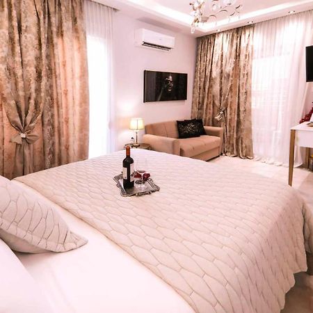 Goldenspace Exquisite Suite Near The Port Volos Ngoại thất bức ảnh