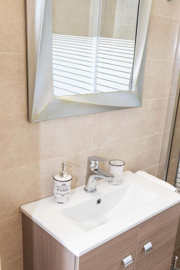 Goldenspace Exquisite Suite Near The Port Volos Ngoại thất bức ảnh